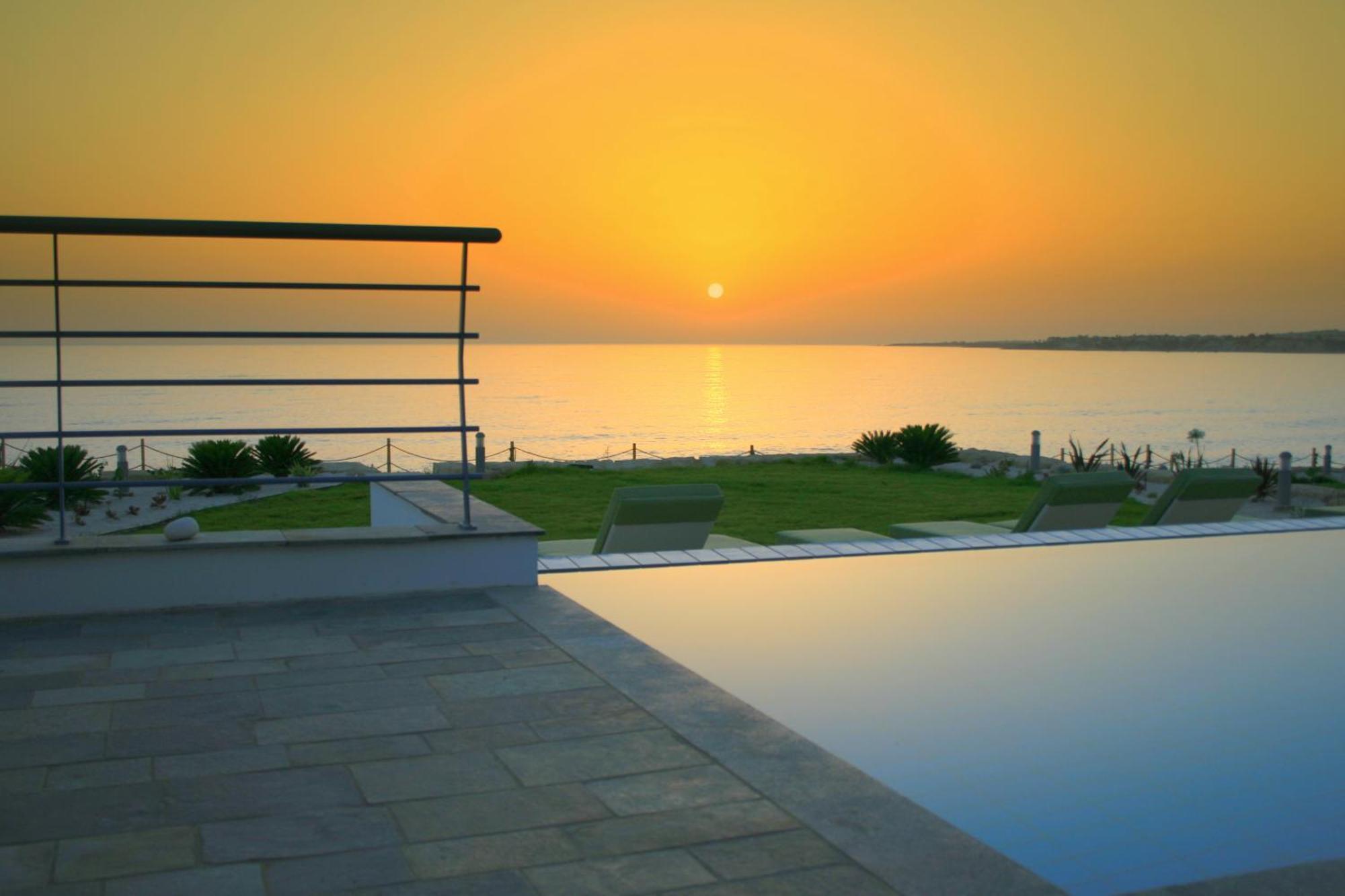 Blue Coral Beach Villas Three Exclusive Villas - Poseidon - Nautilus - Oceanos - And - Baby Coral Bungalow Корал-Бэй Экстерьер фото
